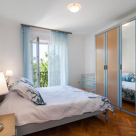 Apartment Victoria Omiš Exteriör bild