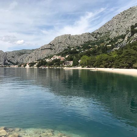 Apartment Victoria Omiš Exteriör bild