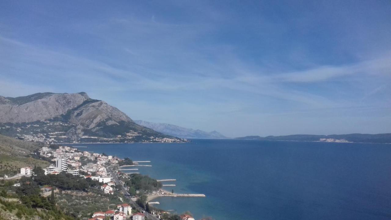 Apartment Victoria Omiš Exteriör bild